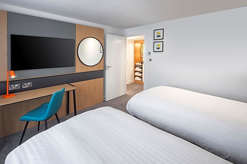 Holiday Inn Gloucester / Cheltenham By IHG