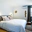 Maison 1634 - Parking, petit-dejeuner compris, proche centre, climatisation, piscine