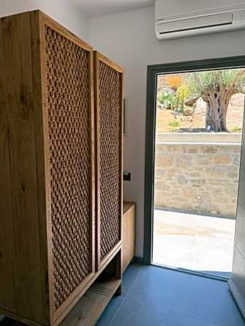 Superior Triple room with private balcony