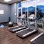 Holiday Inn & Suites Farmington Hills - Detroit NW, an IHG Hotel By IHG
