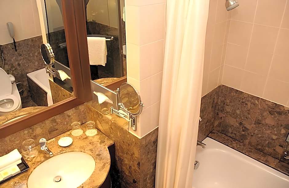 Mardhiyyah Hotel and Suites