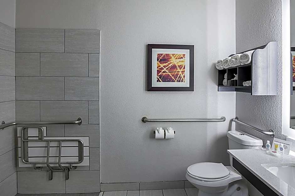 Comfort Suites Lewisville - Dallas