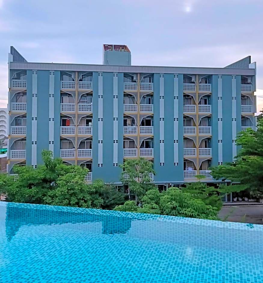 Burapha Bangsaen Garden Apartment