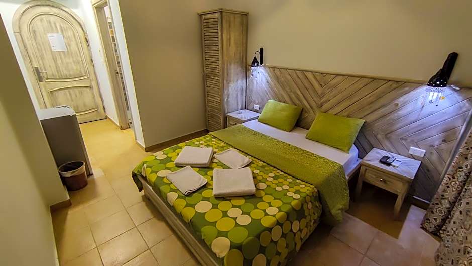 Shams Hotel & Dive Centre