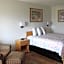 Pine Tree inn