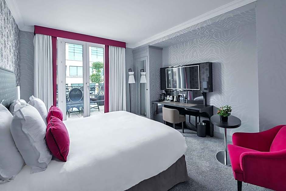 Maison Astor Paris Curio Collection by Hilton