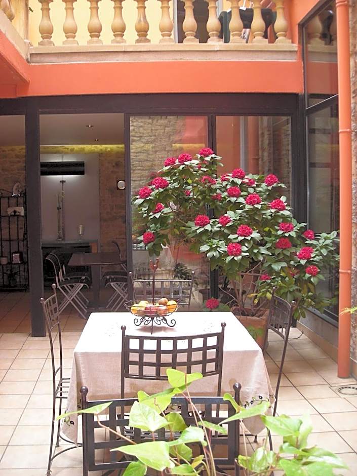 Au Patio Morand