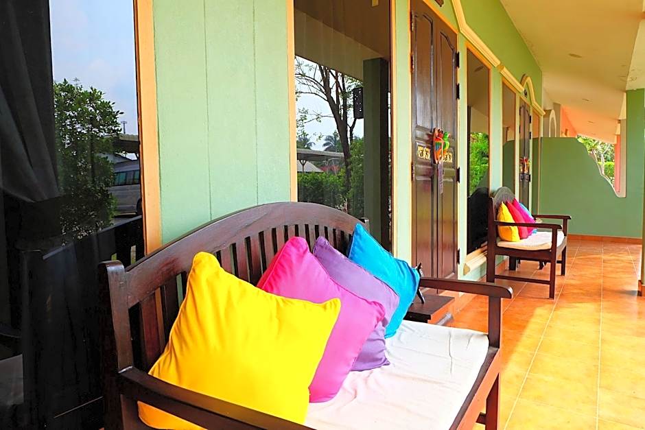 P.Paradise Hotel