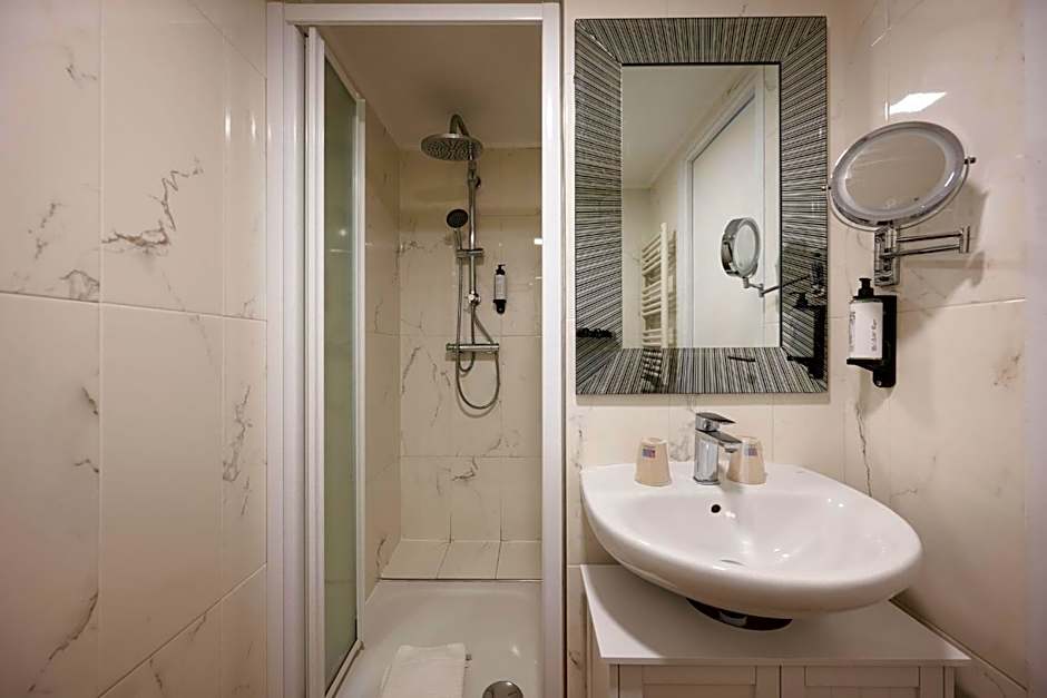 Hotel Des Congres Et Festivals