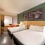 Ibis Queretaro