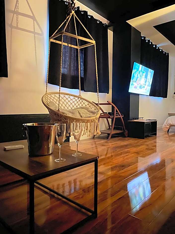 La suite Grenoble spa jacuzzi et sauna privatif