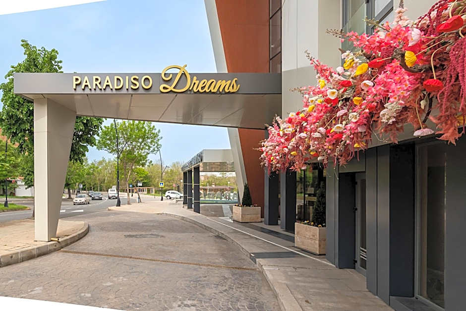 Paradiso Dreams Hotel