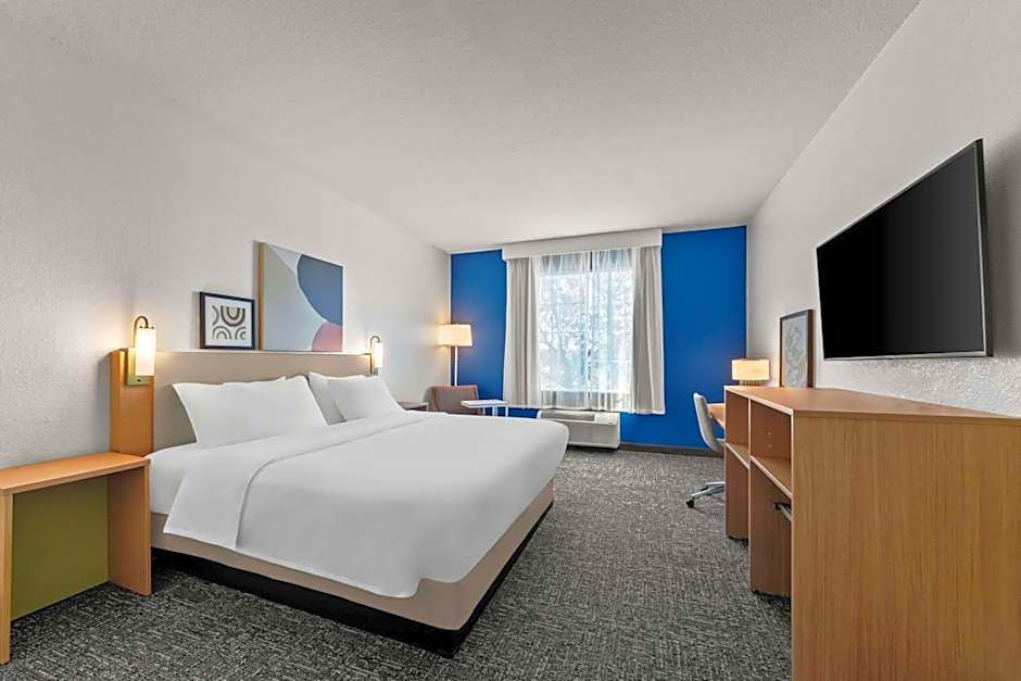 Spark by Hilton Selma