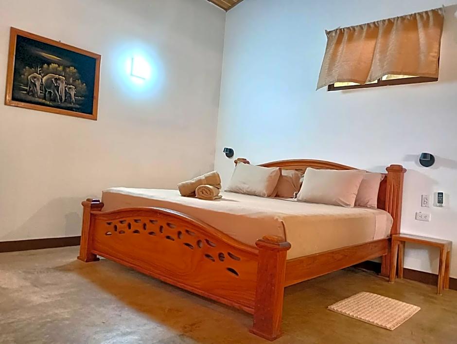 TamaHostel & Glamping