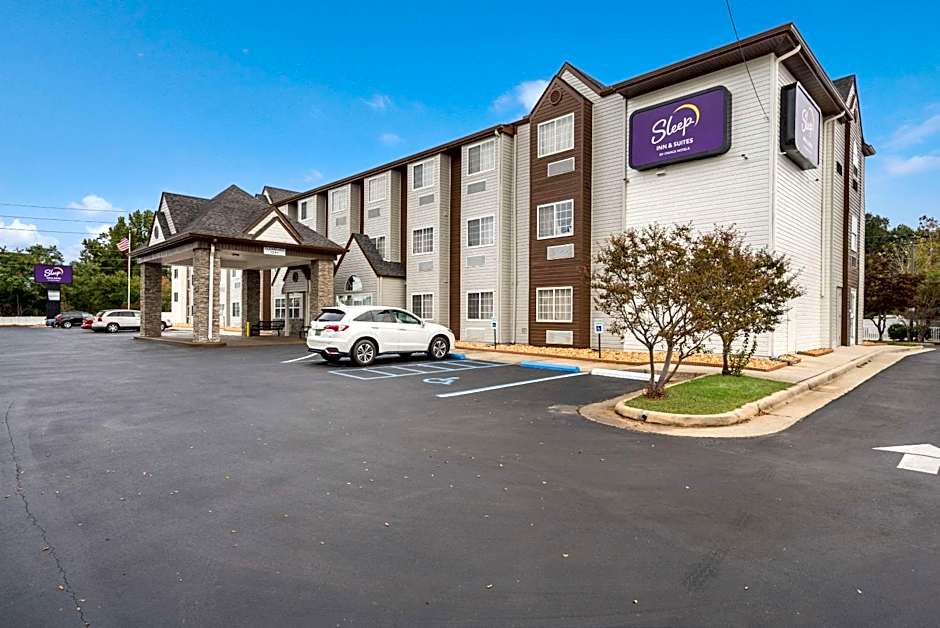 Sleep Inn & Suites
