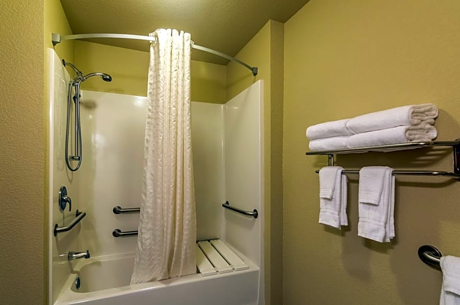 Cobblestone Inn & Suites - Lakin