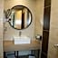 Kyriad Prestige Montpellier Ouest - Croix D'argent
