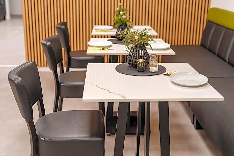 Sonnenschein Hotel & Apartments