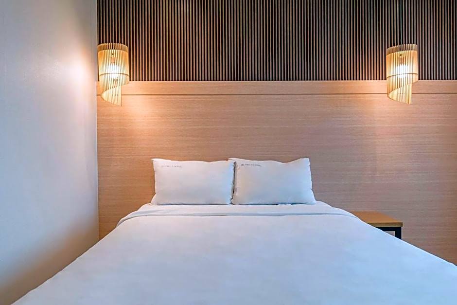 Two Y Hotel