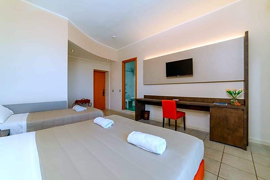 Hotel Tirreno