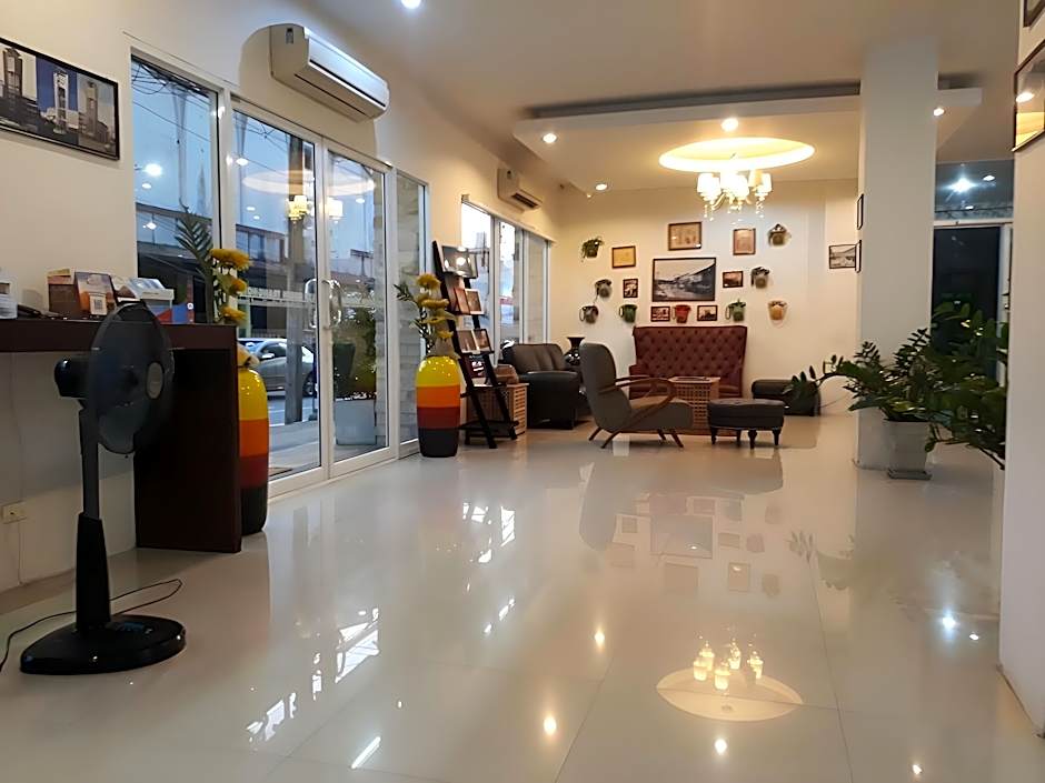 S2S Queen Trang Hotel