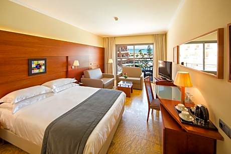 Superior Family Room