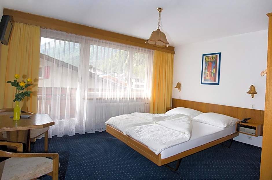 Hotel Alpha