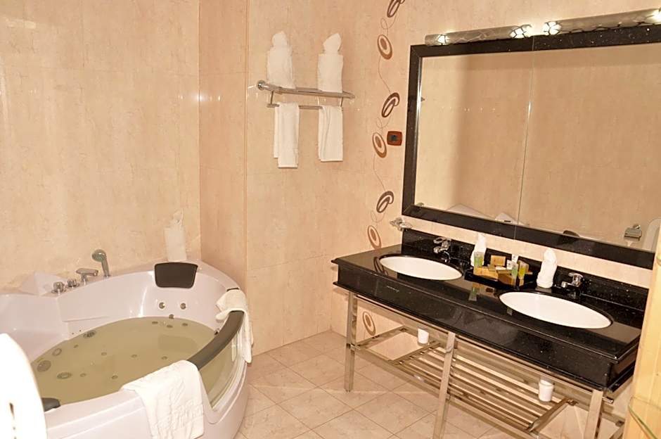 Friendship International Hotel