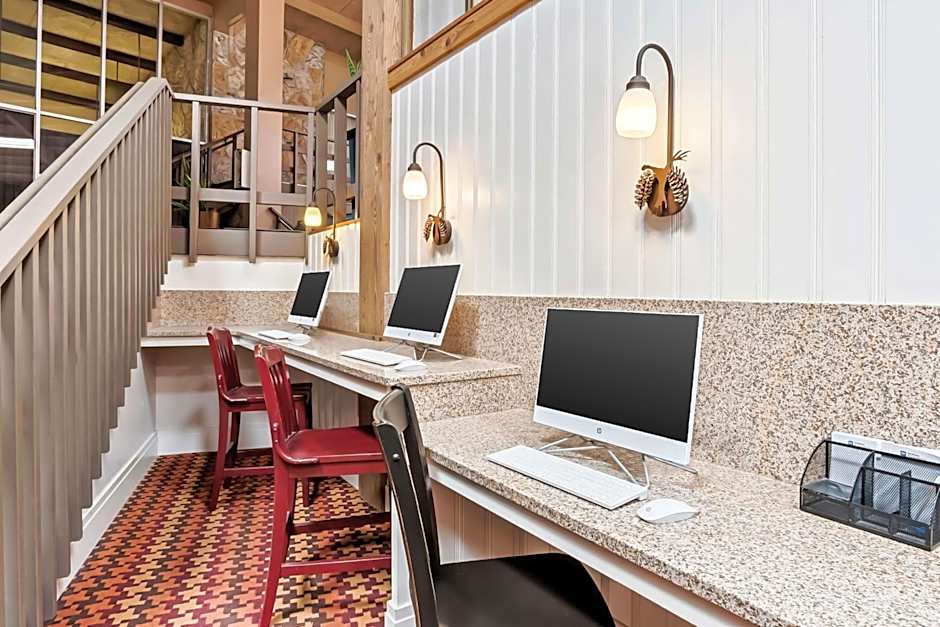 Best Western Outlaw Inn