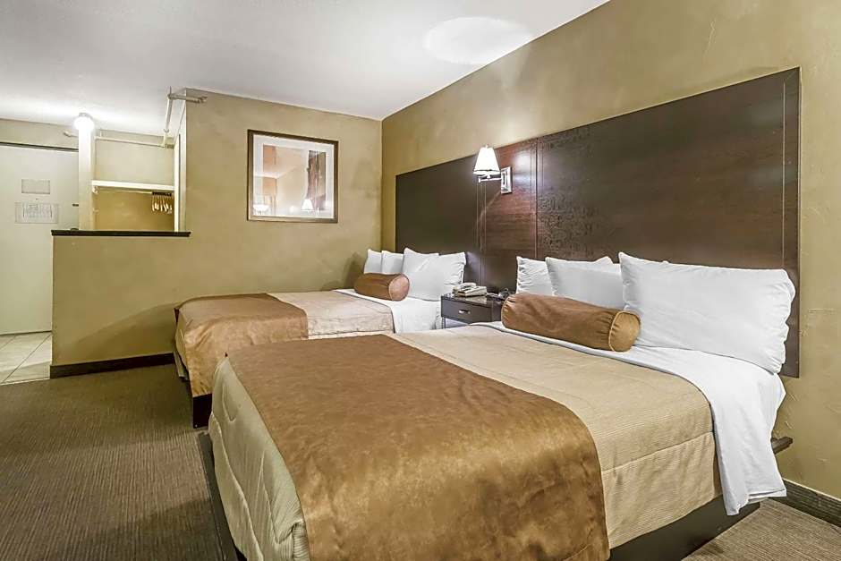 Quality Hotel & Conference Centre