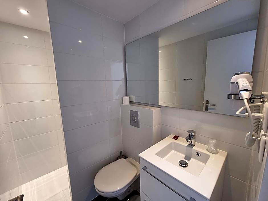 Pax Hotel