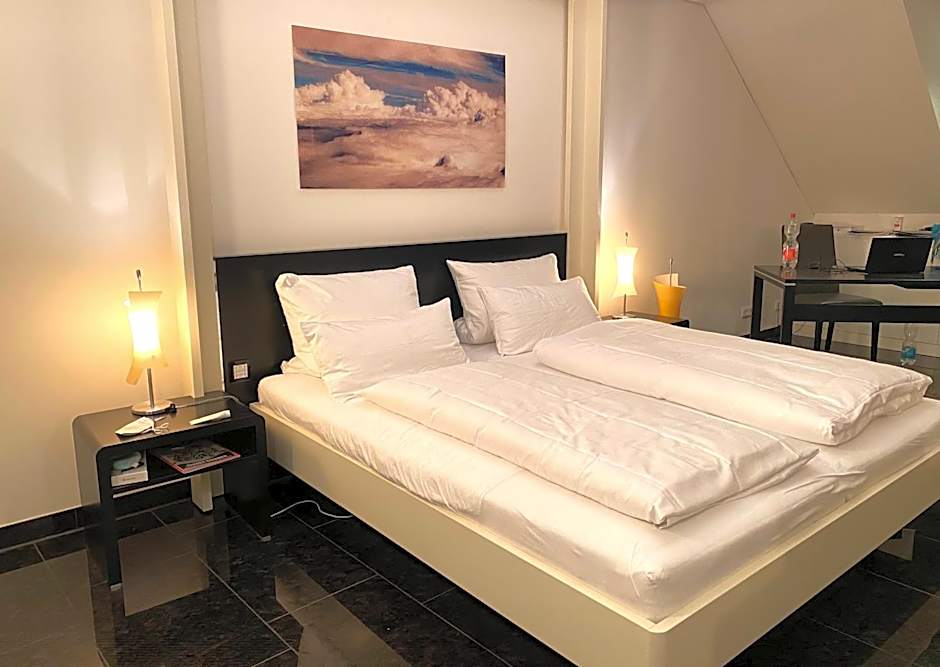 TRIP INN Kaiser Hotel & Restaurant Heidelberg-Schriesheim