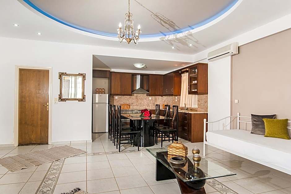 Yiannis Manos Hotel Resort