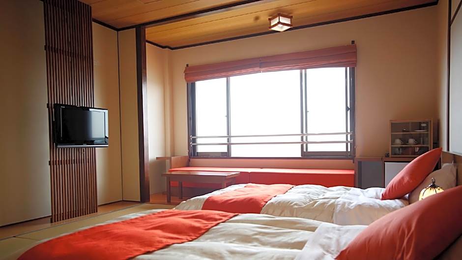 Ikadaso Sanjo