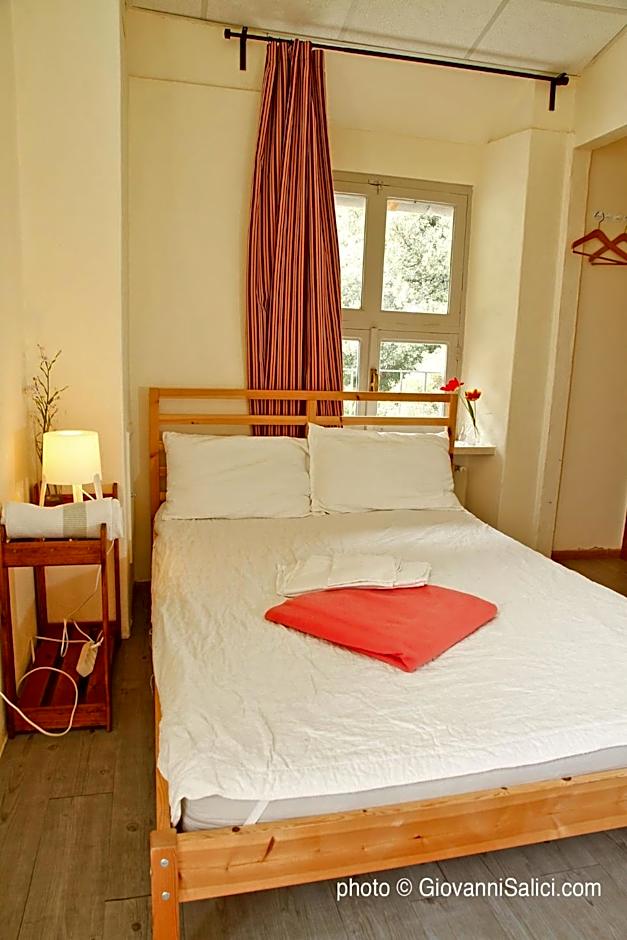 SANTANGELA Hostel & Rooms