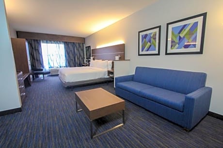 King Suite with Sofa Bed