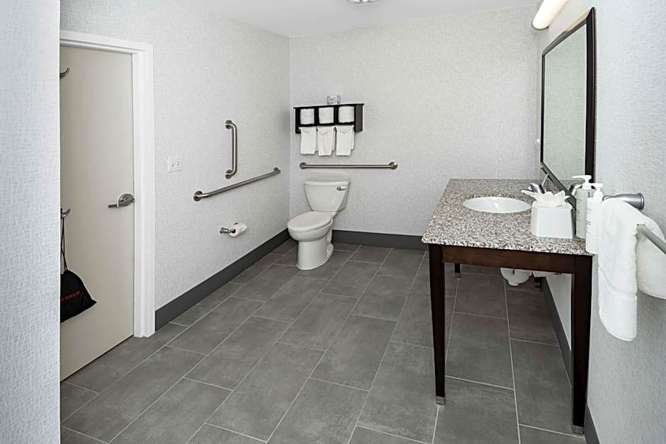 Hampton Inn By Hilton & Suites - Raleigh Downtown