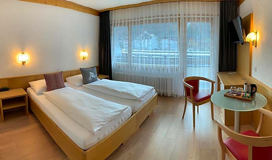 Hotel Crystal