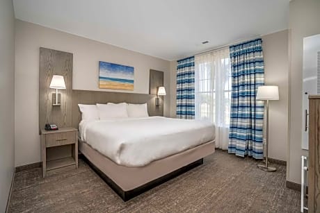 Accessible - Suite King Bed, Mobility Accessible, Communication Assistance, Bathtub, Separate Bedroom, Living Room, Non-Smoking, Continental Breakfast