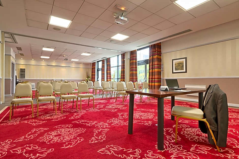Golden Tulip Paris CDG Airport  Villepinte