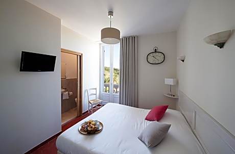 Small Room with Balcony