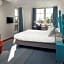Lloyd Hotel