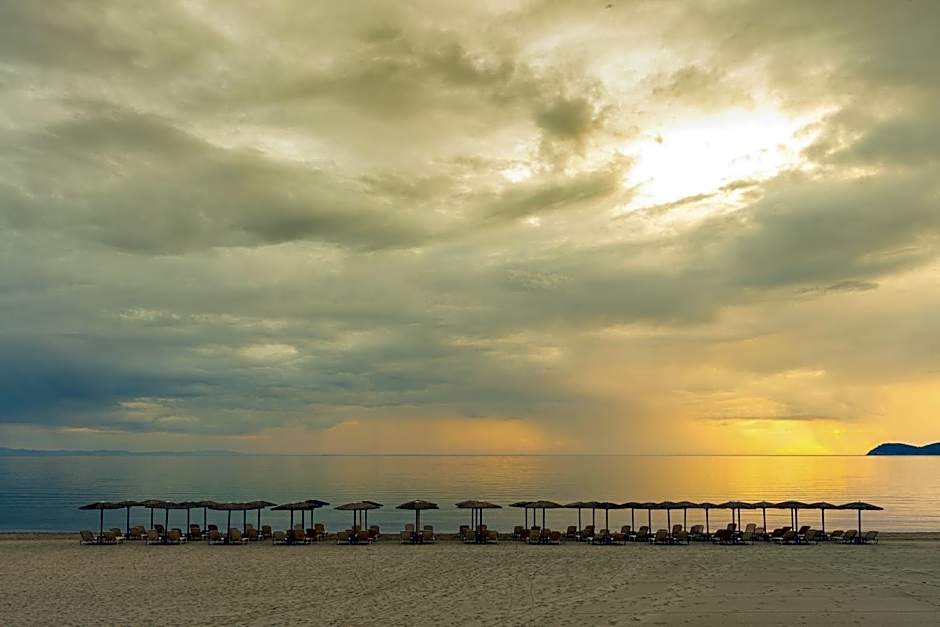 Kamari Beach Hotel