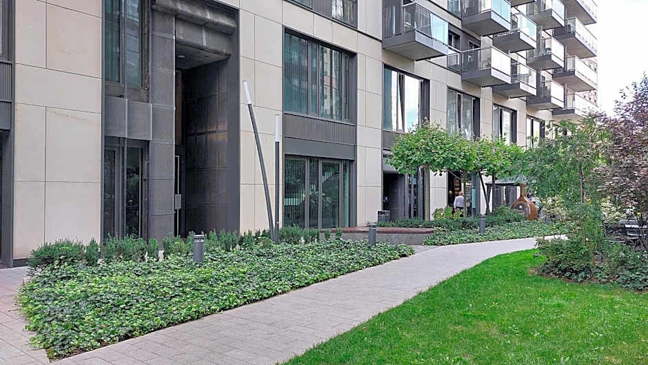 Lumina luxury apartments in Mennica Residence