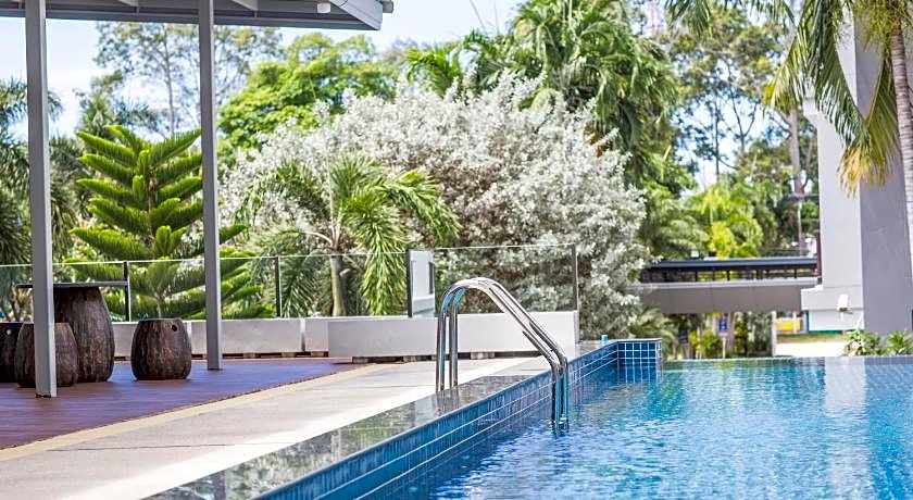 Phavina Grand Boutique