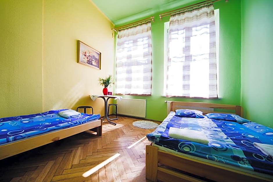 Hostel Tara