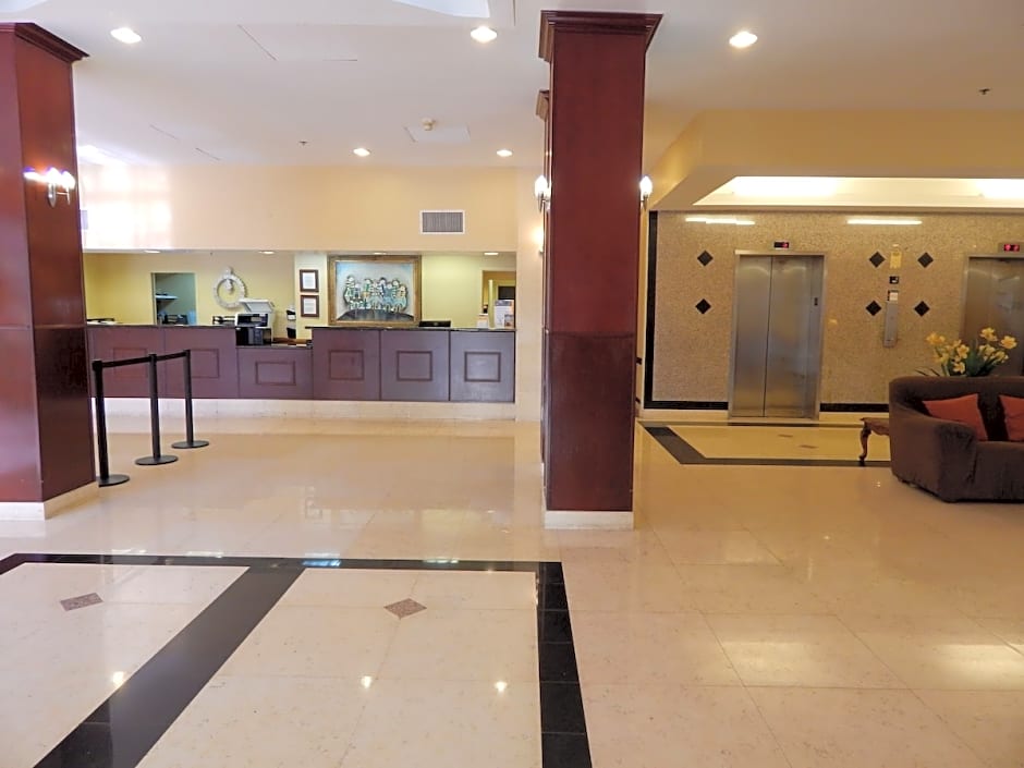 North Miami Beach Gardens Inn & Suites
