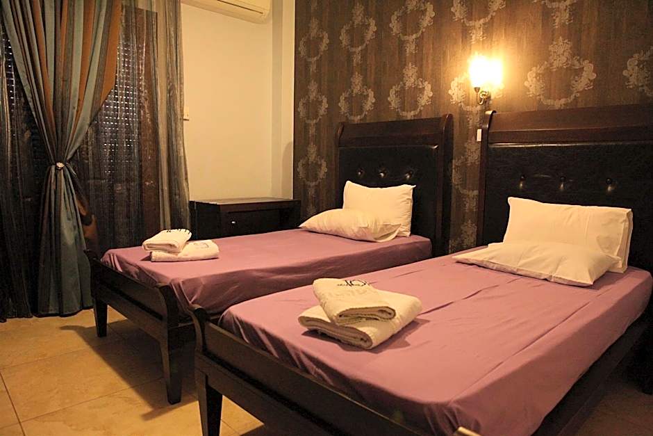 Toti Boutique Rooms