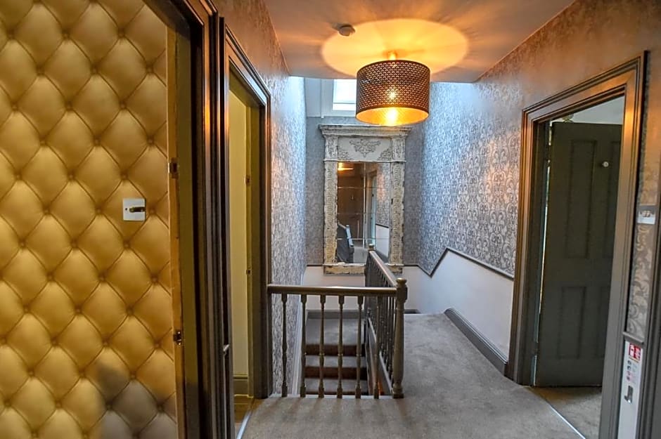 the kingsbury 7even 8ight