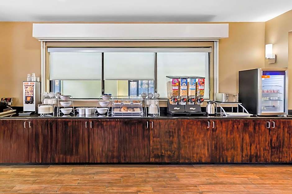 Comfort Suites Salem-Roanoke I-81